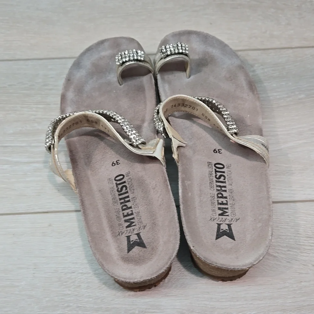 Mephisto Women Crysta Loop Toe l Beads Wedge Sandals shoes sz 39/9